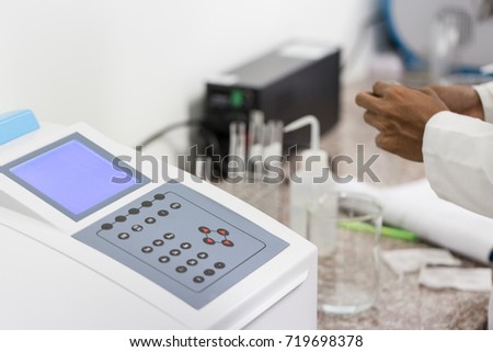 Spectrophotometer for lab experiments.
