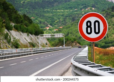 Speed limit - 80