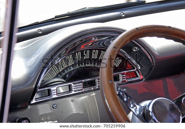 Speedometer from an old\
american muscle car