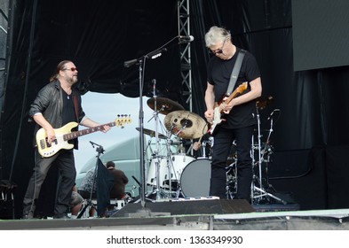 Speedway, IN/USA - May 26, 2017: Kenny Lee Lewis And Steve Miller Of The Steve Miller Band Perform At An Outdoor Concert In Indiana.