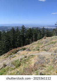 Spencer's Butte Summit looking out at Eugene, Oregon 