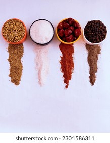 Spices indian spice hot aromatic flavoring masala masale cooking herbal foodspices coriander blackpepper redpepper salt whole and powdered grinded dry ingredients epices, especiarias, especias photo 