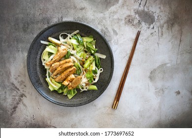 Spicy Asian Chicken With Rice Noodles And Bok Choy