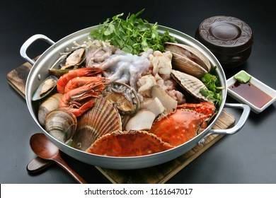 Spicy Assorted Seafood Stew