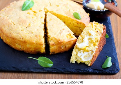 Spicy Cornbread With Sweet Corn And Chicken