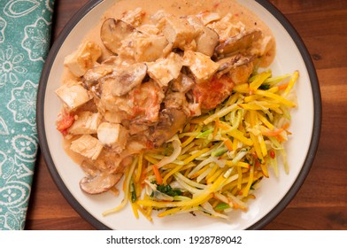 Spicy Curry Chicken With Zucchini Noodles, A Ketogenic Diet Meal