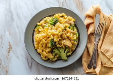 Spicy Gluten Free Chicken And Broccoli Mac And Cheese