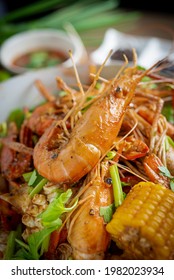 Spicy Seafood Bucket, Cook Spicy Shrimp Mixed Seafood Thai Style, Thai Foods.