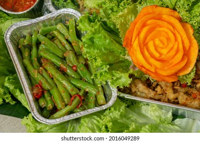 Spicy Vegetable Chickpeas Served In Aluminum Foil Box, Restaurant Menu