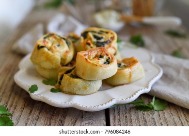 Spinach And Feta Pinwheels
