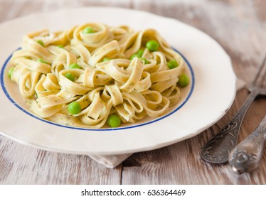 Spinach Italian Pasta Fettuccine With Pea, Close Up