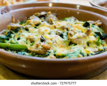 Spinach And Mushroom In Melted Cheese