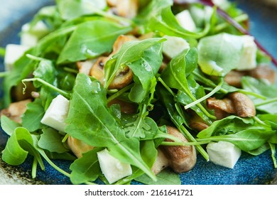 Spinach Salad With Mushrooms And Feta Cheese 