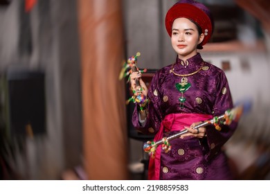 The Spirit Mediums Of Viet Nam. Vietnamese Culture