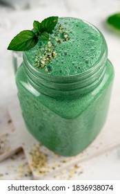 Spirulina Mint And Hemp Green Smoothie