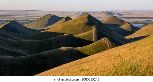 the splendor of the mountains of the southern Urals. The rhythm and melody of the chalk mountains. Early morning, summer. Russia.