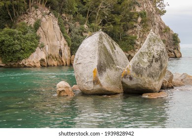 Split Apple Rock Abel Tasman National Park