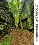 The Split Bow Arch Trail is located near Strunk, Kentucky and offers scenic views, large rock formations and access to Split Bow Arch. It is located within the Big South Fork NRRA.