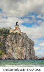 Split Rock Lighthouse Stock Photo 673049005 | Shutterstock