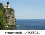 Split Rock Lighthouse and Lake Superior in Northern State of Minnesota, USA. Southwest of Silver Bay, MN. Completed in 1910 by the United States Lighthouse Service. 