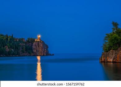 Split Rock Lighthouse At Night Time