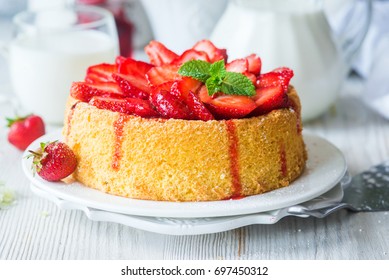 Sponge cake with strawberry sauce - Powered by Shutterstock