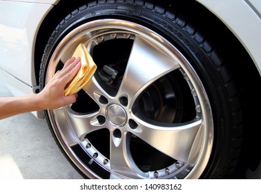 Sponge Cleaning Car Wash