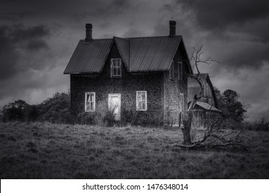 Spooky abandoned House in Black and White - Shutterstock ID 1476348014