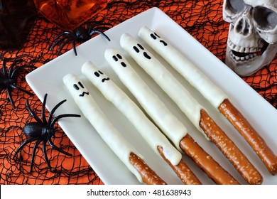 795 Pretzel rods Images, Stock Photos & Vectors | Shutterstock