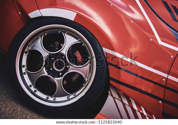 Sport car wheels and\
break.
