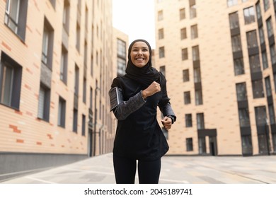 Arab Jogging Images Stock Photos Vectors Shutterstock