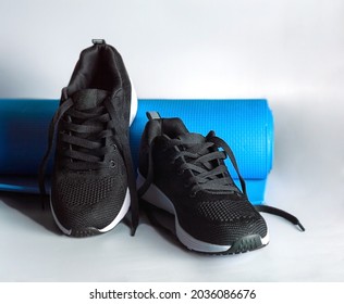 Sports Lightweight Shoes Sneakers In Black