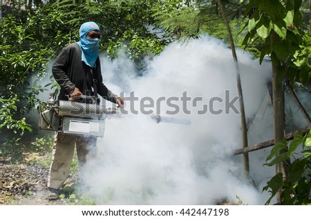 Spray against mosquitoes
