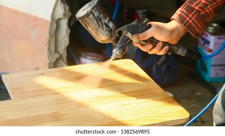 Spray Lacquer For Wood Coating To Have Shine