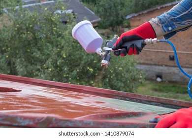 Spray Paint On The Roof,painting  From Sprayer  On The Roof Small Droplets Of Paint