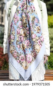 Spring Look Of Russian Woman, Girl In Traditional National Russian Folk Shawl, Blue Scarf. Outfit With Pavlovo Posad Shawl. Pavlovoposadsky, Pavloposadsky Pink Scarf. Russian Style, Street Fashion