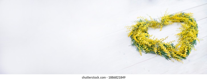 ミモザ リース の画像 写真素材 ベクター画像 Shutterstock