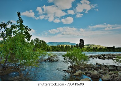 Spring Spokane River 