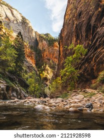 Springdale, UT, USA 02-02-22 The Narrows In Zion National Park