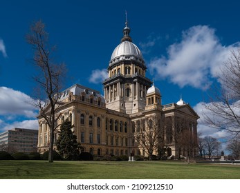 Springfield, IL—Mar 16, 2019; Grounds Of The Illinois State Capitol, Home To Senate And House Of Representatives On Cloudy Spring Day