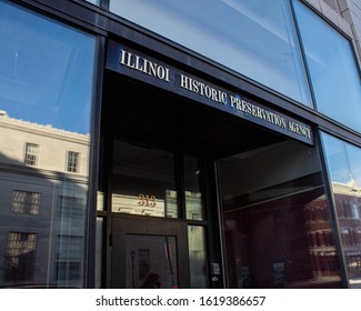 Springfield, IL / USA - Novemer 2019: Glass Front Belonging To The Illinois Historic Preservation Agency Found In Downtown Springfield Illinois.