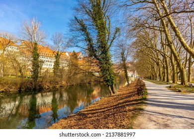 Springtime Discovery Tour Through The University Town Of Tübingen On The Neckar - Baden-Württemberg - Germany