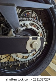 Sprocket Gear Chain Rear Tire