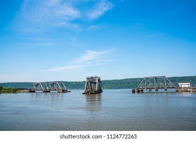 The Spuyten Duyvil Bridge Is A Rail Road Swing Bridge Over The Hudson River Between Manhattan And The Bronx Un New York City.