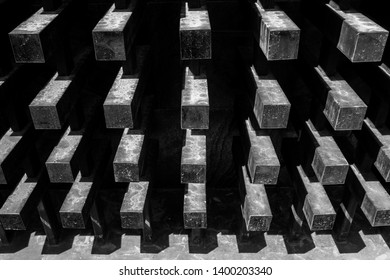 square bar pattern on the wall
