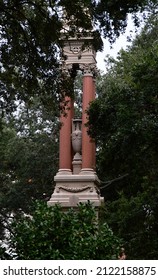 Square In The Old Town Of Savannah, Georgia