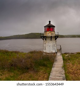 Squirrel Point Light is a lighthouse marking the southwestern point of Arrowsic Island on the Kennebec River. It was established in 1898, and is listed on the National Register of Historic Places.