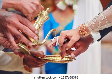 Sri Lankan Wedding Poruwa Ceremony  