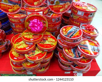 Sriracha, Chonburi THAILAND Nov  5, 2018: Arsenal And Imperial Cookie Box Display At Supermarket Shelf. Ready For Sale.