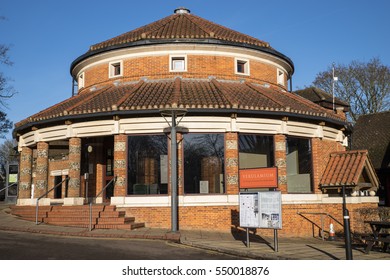 ST. ALBANS, UK - JANUARY 5TH 2017: The Exterior Of The Verulamium Museum In The Historic City Of St. Albans, On 5th January 2017.  The Museum Educates About Everyday Life In Roman Britain.